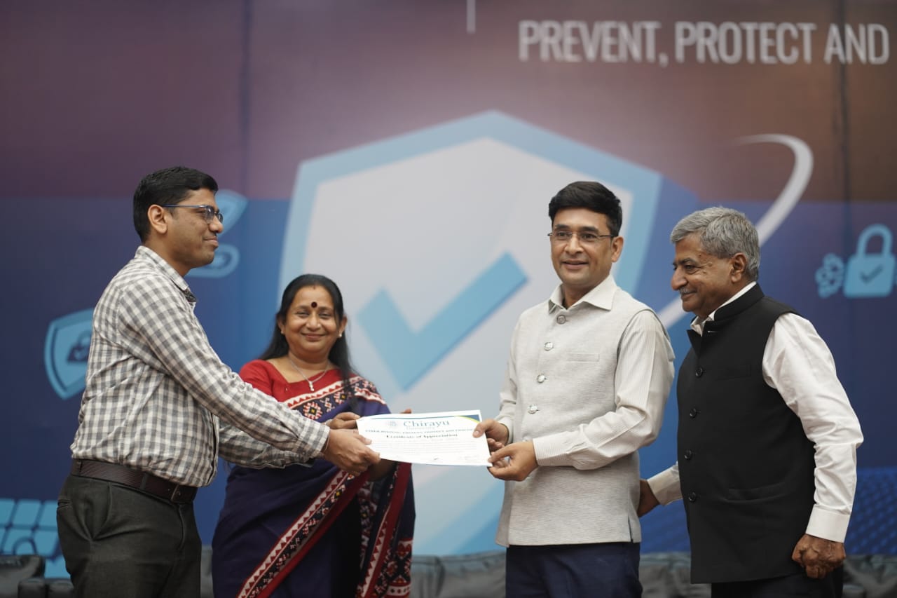 1761894795 WhatsApp Image 2025 10 30 at 19.11.19